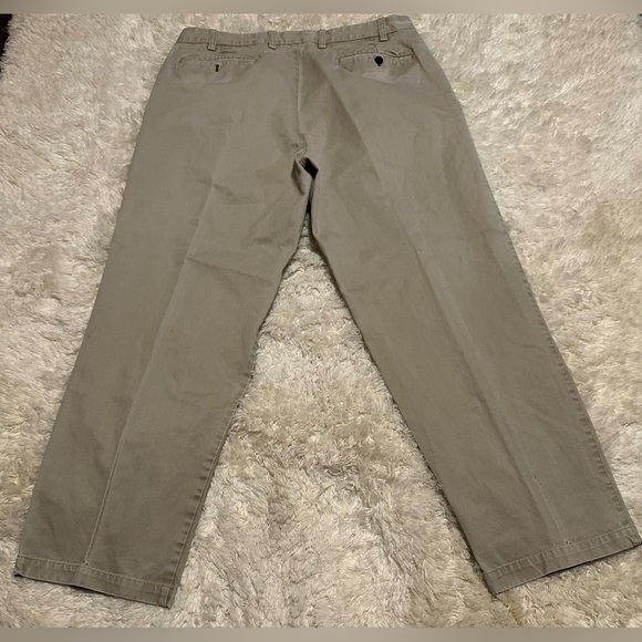 ORVIS Men's Size 38x30 Pleated Tan Pants 100% Cotton EUC - Picture 5 of 7